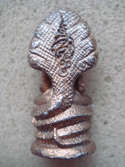 รูปหล่อ นาคปรก ของที่ไหนหรอครับ รบกวนครับพี่พี่