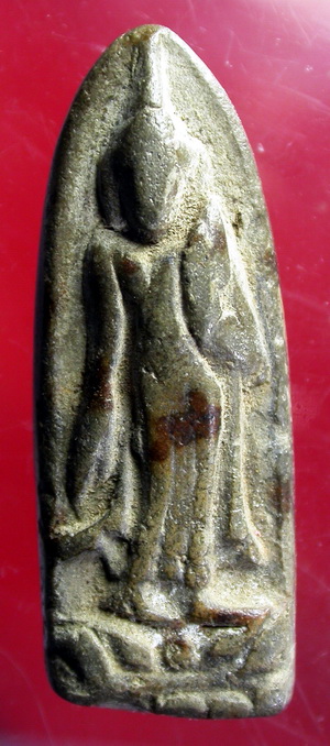 พระลีลาไม่ทราบกรุท่านใดรู้ช่วยตอบทีครับ