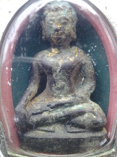 สอบถามผู้รู้ พระอะไรรุ่นไหนพอมีราคาไหม