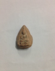 พระกลีบบัวหรือป่าวครับ