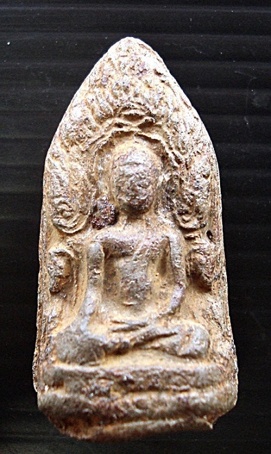 สงสัยว่าเป็นพระลือโขงครับ