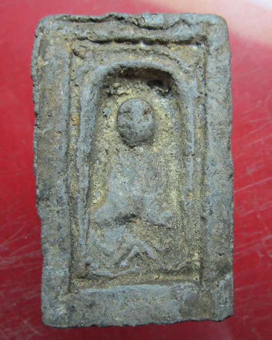 รบกวนท่านผู้รู้ช่วยพิจารณาหลวงปู่ทวดองค์นี้ด้วยคับว่าผ่านมั้ย 