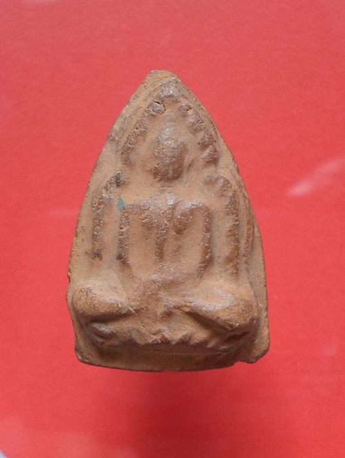 สอบถามพระเนื้อดินครับ