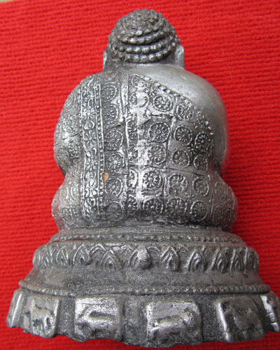 รบกวนท่านผู้รู้ช่วยพิจารณาพระบูชาสังกัจจายน์ องค์นี้ด้วยคับว่าผ่านมั้ย 