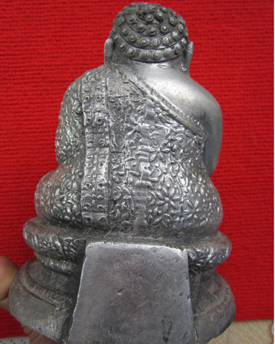 รบกวนท่านผู้รู้ช่วยพิจารณาพระบูชาสังกัจจายน์ องค์ที่ 2 นี้ด้วยคับว่าผ่านมั้ย 