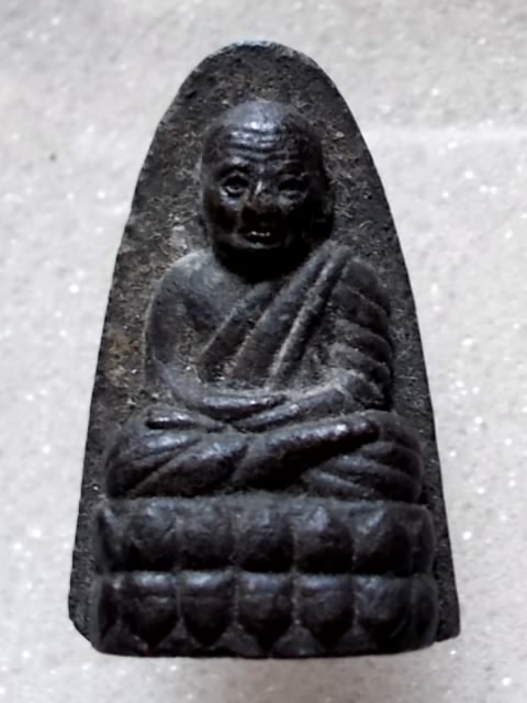 ให้เช่า หลวงปู่ทวด หลังยันต์ 