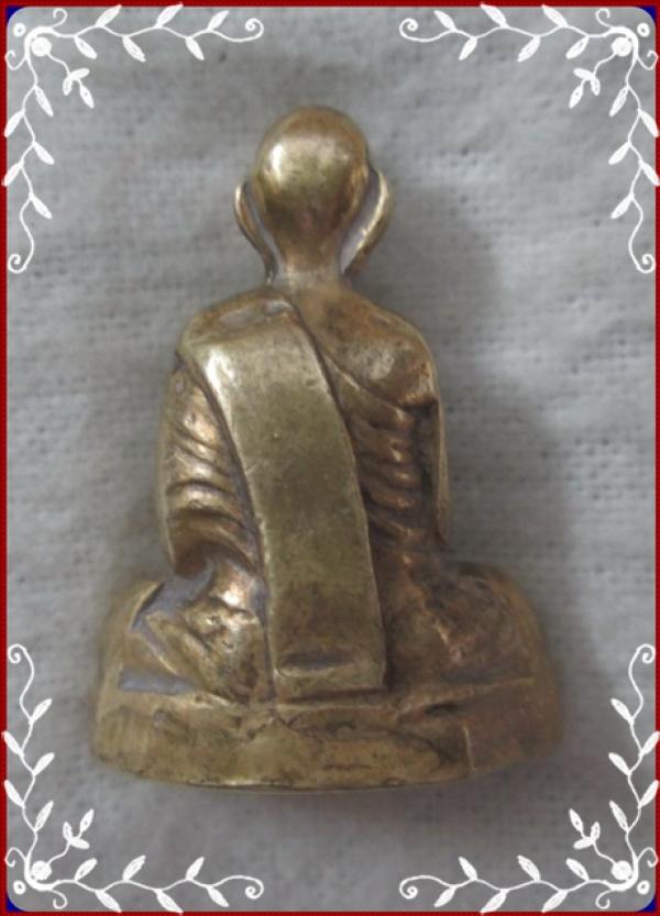 หลวงพ่อพรหม รุ่นนิ้วกระดก เนื้อทองเหลือง ปี 2507