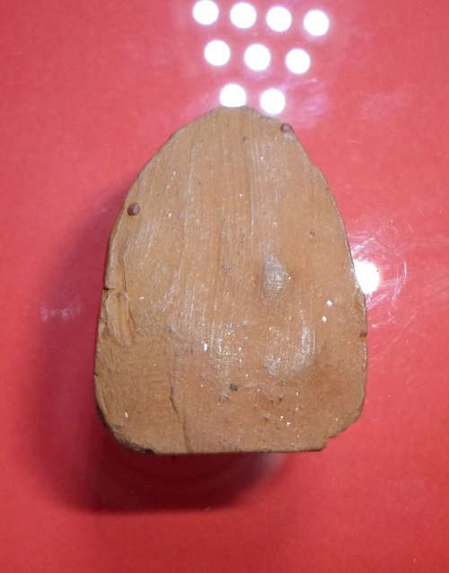 สอบถามพระเนื้อดินครับ