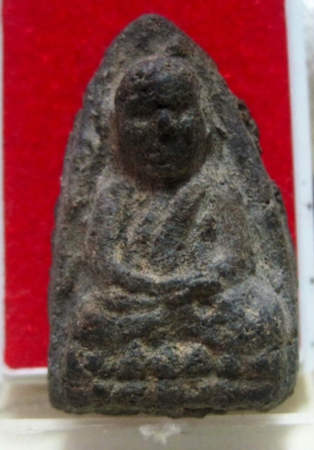 หลวงปู่ทวดเนื้อว่าน องค์ที่ 4