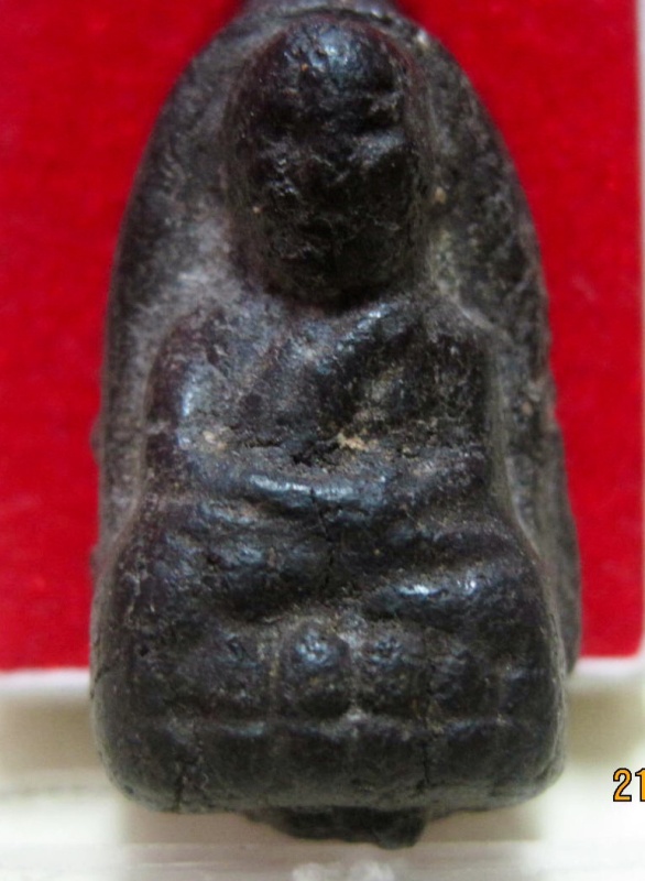 หลวงปู่ทวดเนื้อว่าน องค์ ที่ 5
