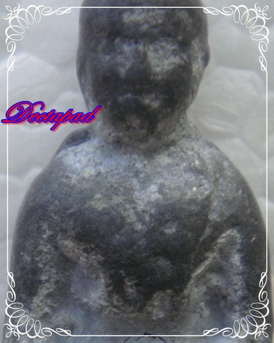 พระยอดธง เนื้อชินตะกัว ตอกโค๊ด ช่วยดูให้ทีครับว่าของที่ไหน