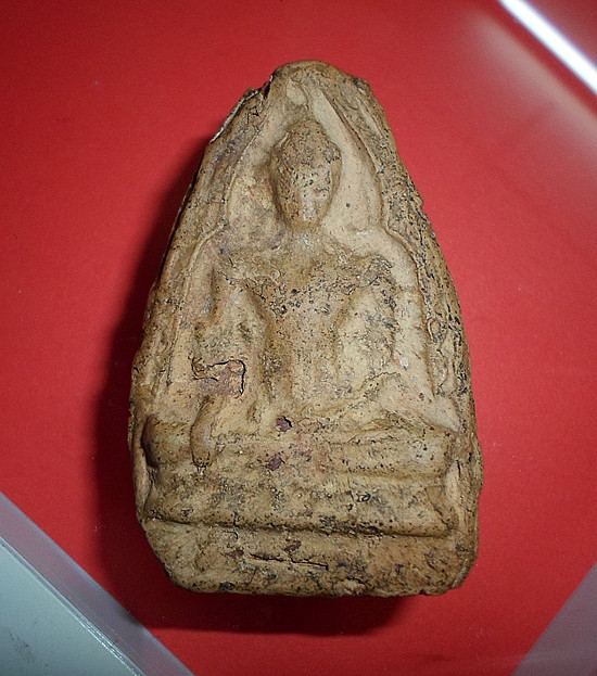 สอบถามพระเนื้อดินครับ