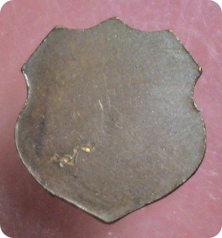 สอบถามหลวงปู่ทวด วัดช้างให้ แท้ไหมครับ