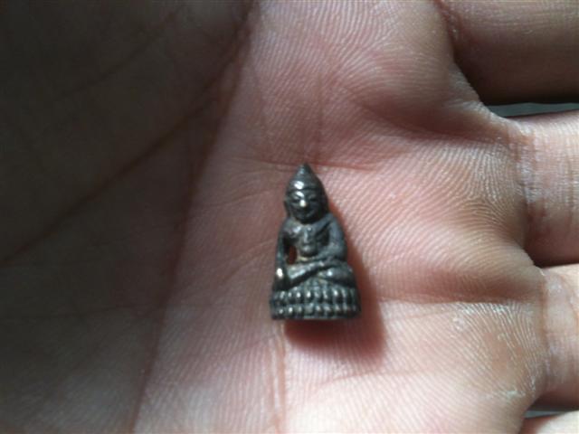 ขอผู้มีความรู้ตอบหน่อยครับ