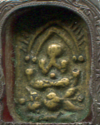 พระปิดตาครับไม่รู้ว่าวัดไหนรุ่นอะไรคับแท้หรือป่าวช่วยแนะนำหน่อยครับ