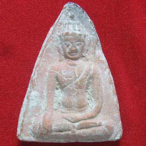 องค์นี้อีกองค์ดูแล้วเป็นพระโบราณมากๆครับ ไม่ทราบว่าเป็นพระอะไรครับ