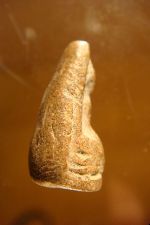 อยากทราบว่าเป็นพระอะไรแท้หรือไม่แท้ช่วยผมดูหน่อยครับมี 3 องค์