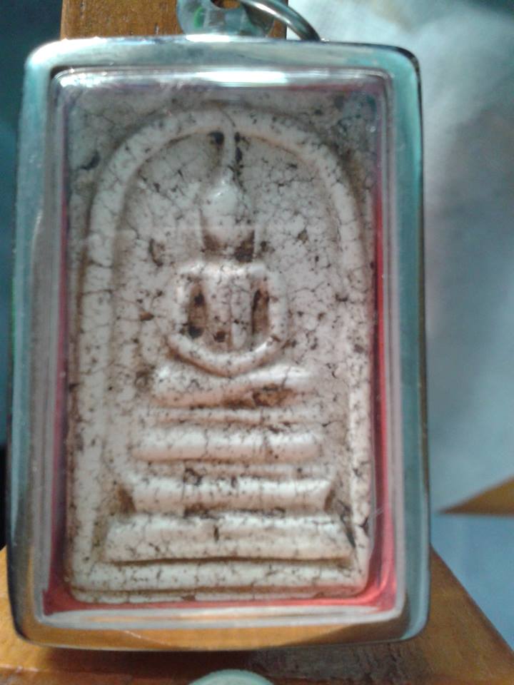 สอบถามพระสมเด็จหน่อยครับ