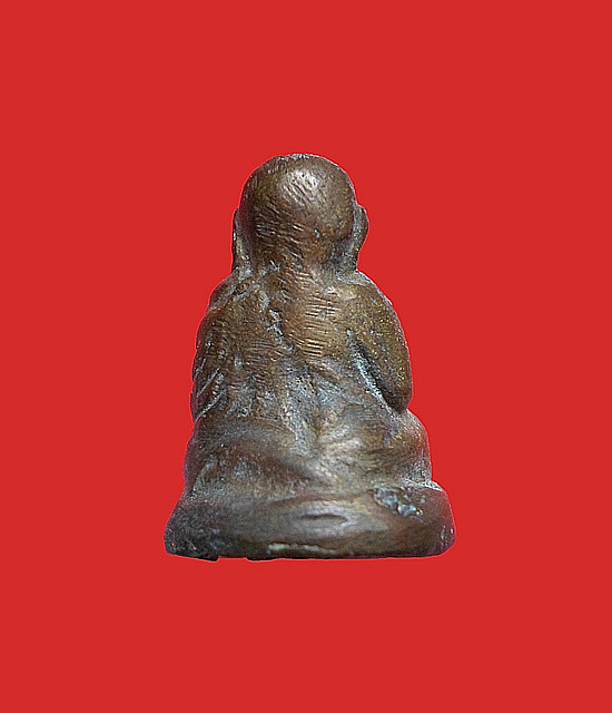 สอบถามหลวงพ่อเงินพิมพ์ขี้ตาครับ