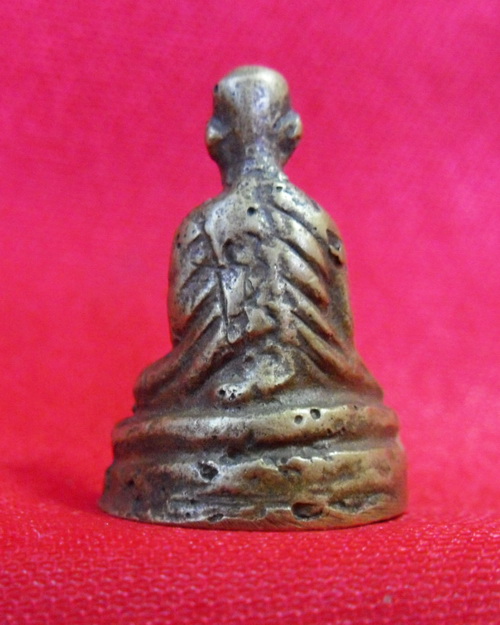 หลวงพ่อทบองค์แท้ไหมครับขอความรู้ด้วยครับ