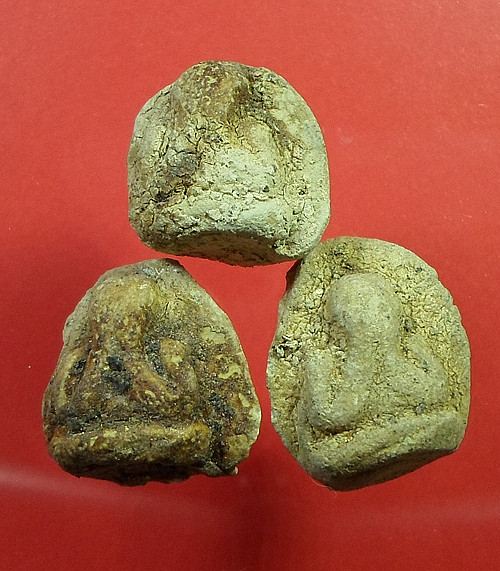 สอบถามพระปิดตาเนื้อผงครับ