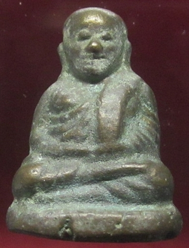 รูปหล่อหลวงพ่อเงิน วัดบางคลาน