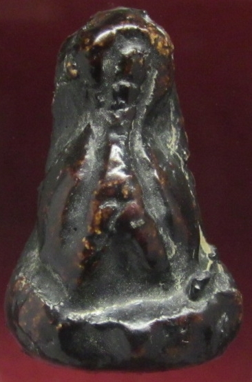 พระปิดตาลป.ยิ้มวัดหนองบัว รักแตกใยแมงมุม