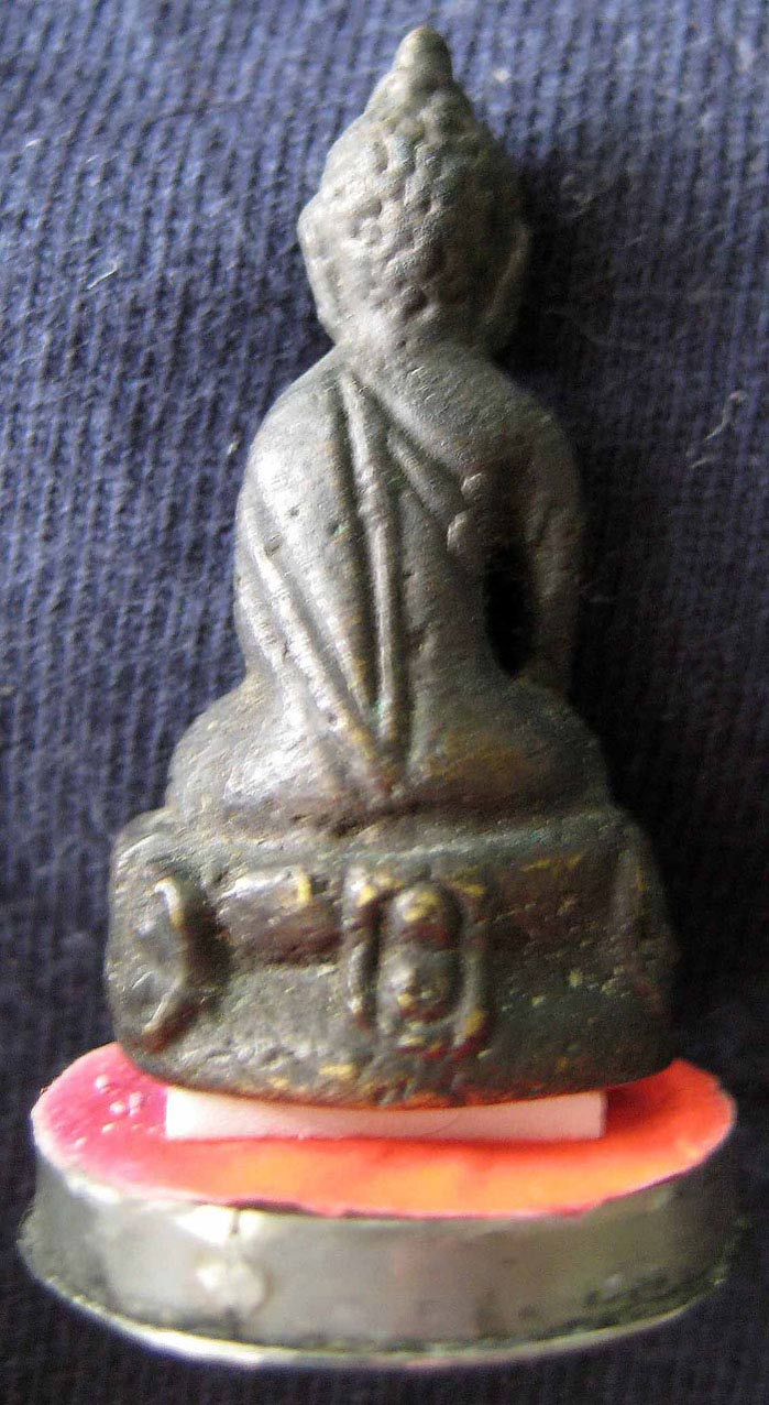 รบกวนผู้รู้พระกริ่งแนะนำด้วยครับ