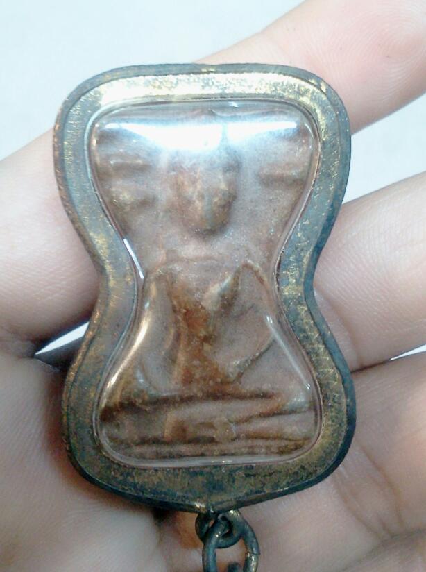 อยากทราบพระอะไรครับ...ถ้าแท้ตอนนี้เปิดแพงมั้ยครับ