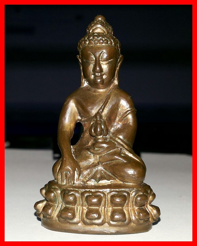 พระกริ่งมีโค๊ต รบกวนผู้รู้ชี้แนะด้วยครับ