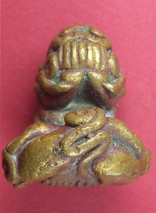 สอบถามพระปิดตาทองเหลืองเก่า (๑)    ที่ไหนครับ  ขอบคุณล่วงหน้าครับ