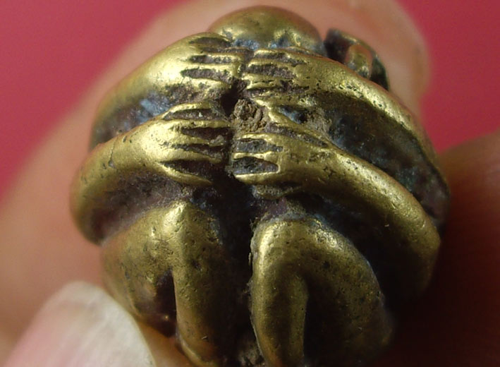 สอบถามพระปิดตาทองเหลืองเก่า (๒)    ที่ไหนครับ  ขอบคุณล่วงหน้าครับ