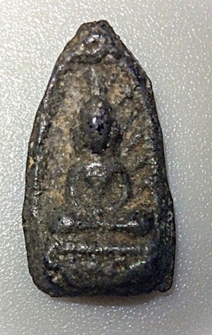 รบกวนขอความรู้หน่อยครับ ว่าพระที่ไหนรุ่นอะไร