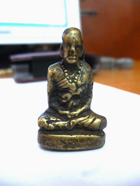 หลวงพ่อทบหน้าฝรั่งฐานสูง แท้หรือป่าวครับ