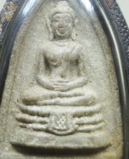 ขอคำแนะนำ พระกลีบบัวเล็ก หลวงปู่โต๊ะ ครับ
