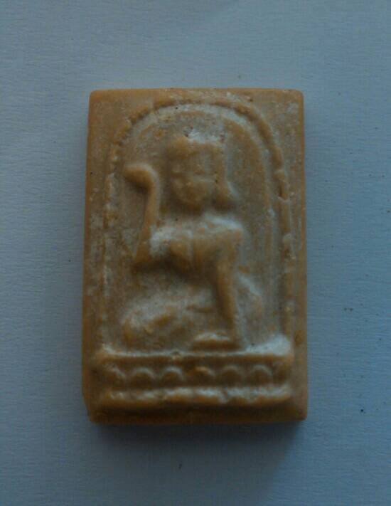 นางกวักเนื้อผงน้ำมัน เพื่อนๆแนะนำด้วยครับ