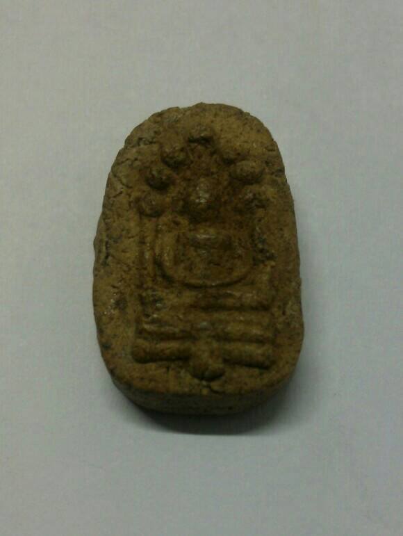 เพื่อนๆช่วยชี้แนะด้วยครับ