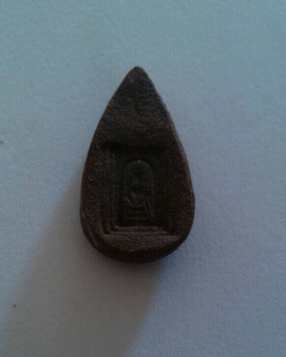 พระเนื้อผงครับ ช่วบแนะนำหน่อยครับ