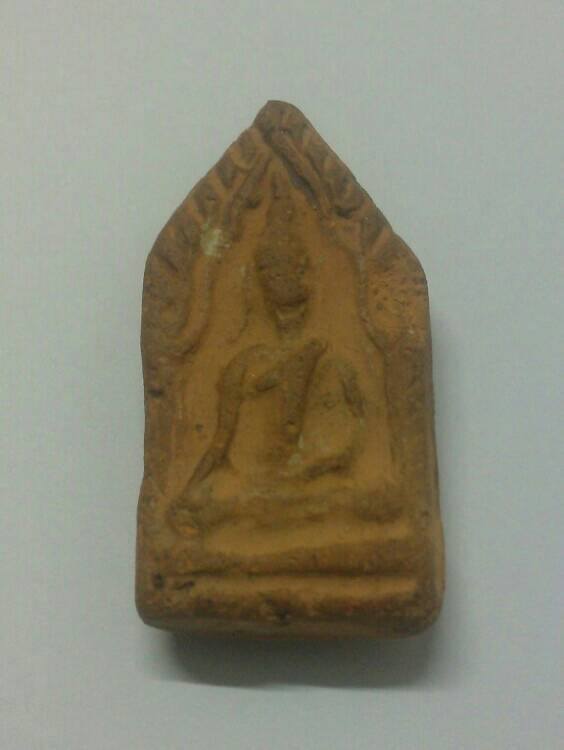 พระขุนแผนหลวงพ่อถิร วัดป้าเลไลย์ รบกวนดูให้หน่อยครับ