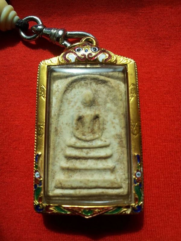 รบกวนสอบถามพระสมเด็จ ครับ