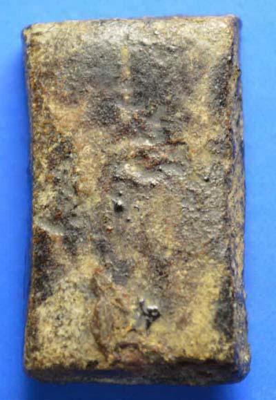 พระผงคลุกรักเก่าไม่รู้เกจิองค์ไหนสร้าง