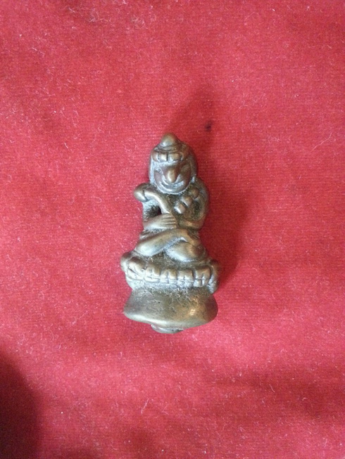 พระกริ่งเขมร ครับ