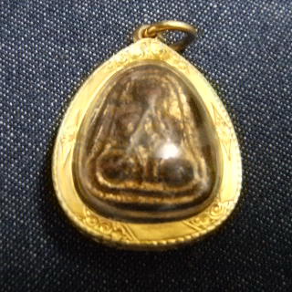 พระปิดตาหลวงปู่เฮี้ยงรุ่นนี้นิยมกันไหมครับ 