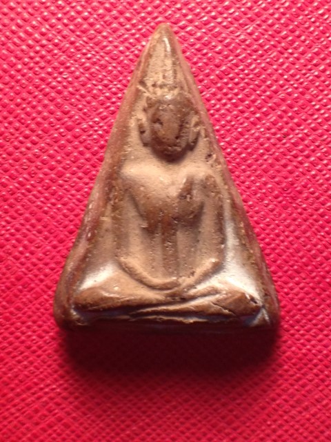 มีพี่ท่านใด พอทราบบ้างไหมครับ เป็นพระที่ไหนครับ