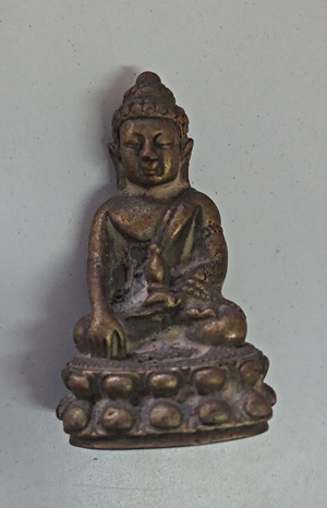 ขอความรู้หน่อยครับ ว่า พระกริ่ง ที่ไหน ปีอะไร ดีหรือไม่ดี