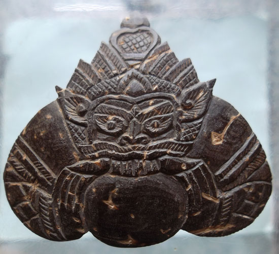 รบกวนสอบถาม...พระราหูเนื้อกะลา หน่อยครับ