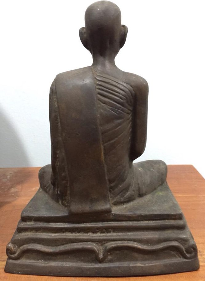 รบกวนดุพระบูชาลพ.พรหม ให้ด้วยครับ