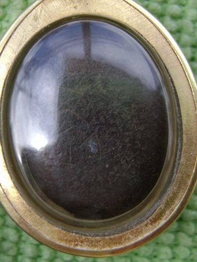 พระปิดตาไม่ทราบว่าสำนักไหนครับ รบกวนพี่ๆด้วยครับ