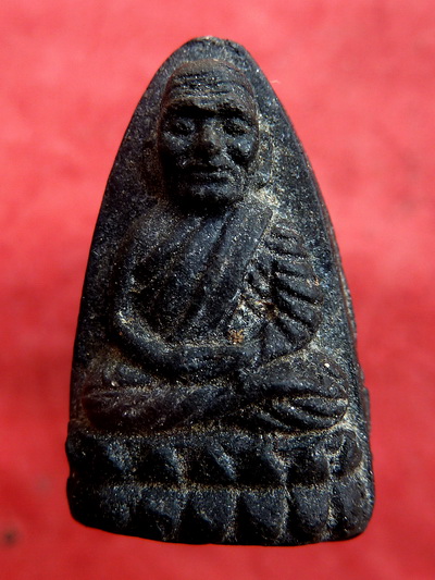 พิจารณาพระหลวงปู่ทวด ให้ด้วยครับ!