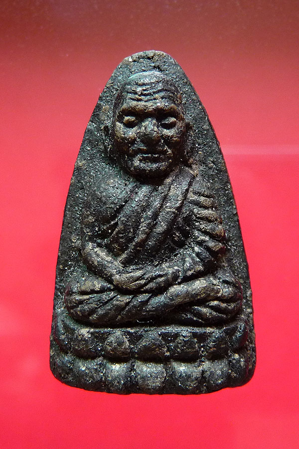 ขอถามผู้รู้ หลวงปู่ทวด อีก 1 องค์ครับ..